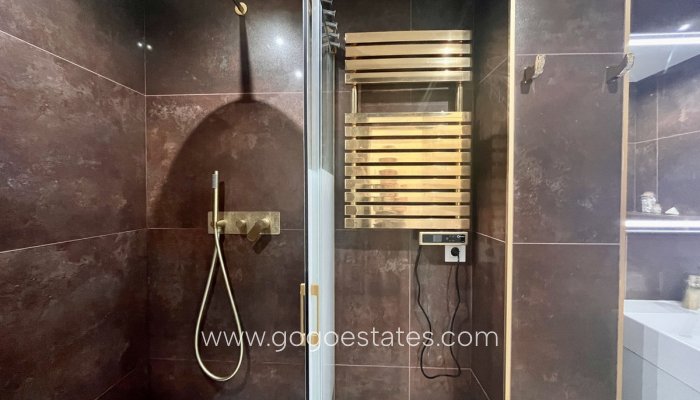 Te koop - Appartement - Appartement op de middelste verdieping - Torrevieja - Torrevieja Centro