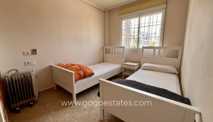 Te koop - Huis - Vrijstaande Villa - Orihuela - La Zenia