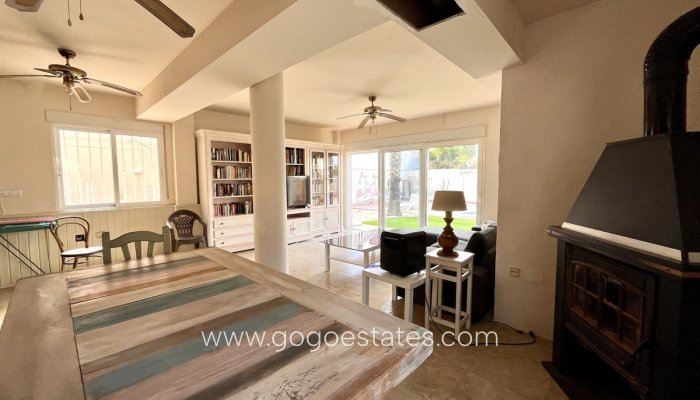 Te koop - Huis - Vrijstaande Villa - Orihuela - La Zenia