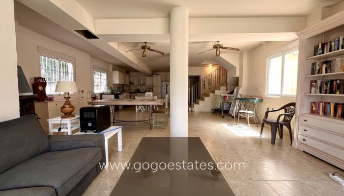 Te koop - Huis - Vrijstaande Villa - Orihuela - La Zenia