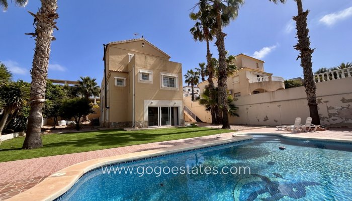 Te koop - Huis - Vrijstaande Villa - Orihuela - La Zenia