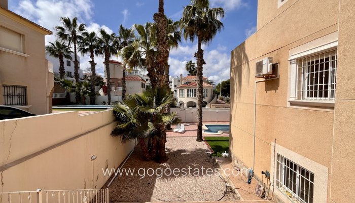 Te koop - Huis - Vrijstaande Villa - Orihuela - La Zenia