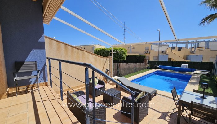 Te koop - Huis - Vrijstaande Villa - Orihuela - Cabo Roig