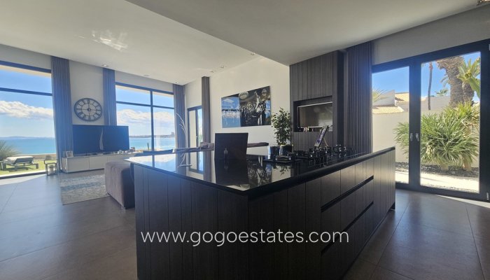 Te koop - Huis - Vrijstaande Villa - Orihuela - Cabo Roig