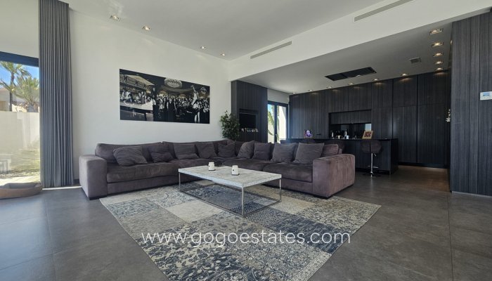 Te koop - Huis - Vrijstaande Villa - Orihuela - Cabo Roig