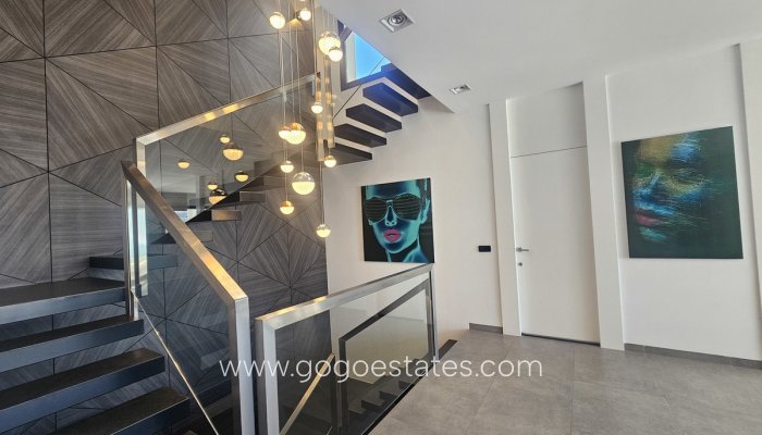 Te koop - Huis - Vrijstaande Villa - Orihuela - Cabo Roig