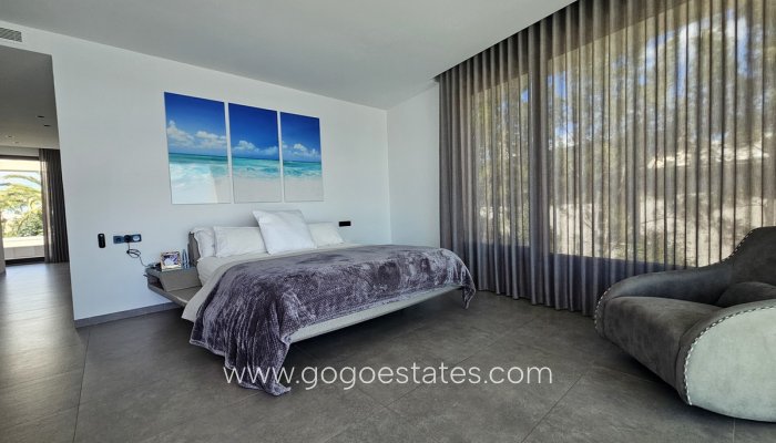 Te koop - Huis - Vrijstaande Villa - Orihuela - Cabo Roig