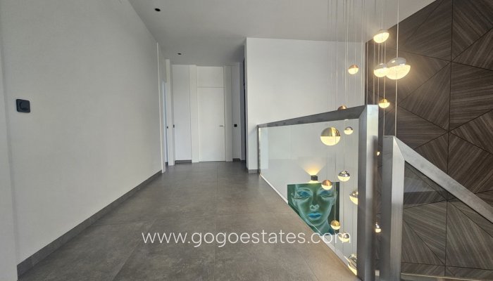 Te koop - Huis - Vrijstaande Villa - Orihuela - Cabo Roig