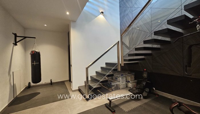 Te koop - Huis - Vrijstaande Villa - Orihuela - Cabo Roig