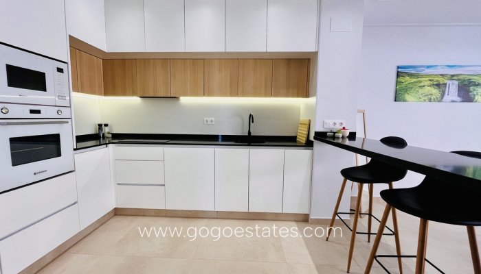 Revente - Appartement - Appartement au rez-de-chaussée - Urbanización El Raso