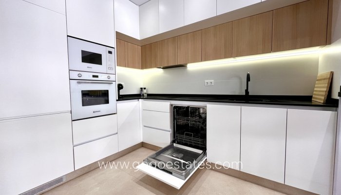 Revente - Appartement - Appartement au rez-de-chaussée - Urbanización El Raso