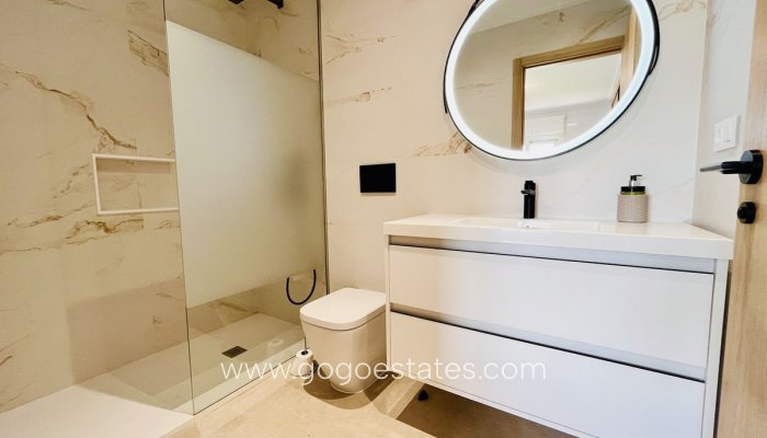 Revente - Appartement - Appartement au rez-de-chaussée - Urbanización El Raso