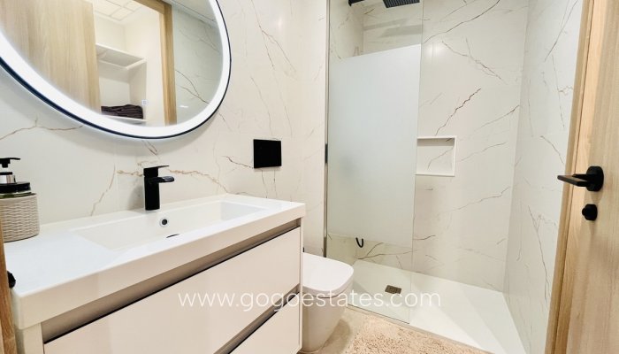 Revente - Appartement - Appartement au rez-de-chaussée - Urbanización El Raso