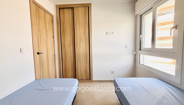 Revente - Appartement - Appartement au rez-de-chaussée - Urbanización El Raso