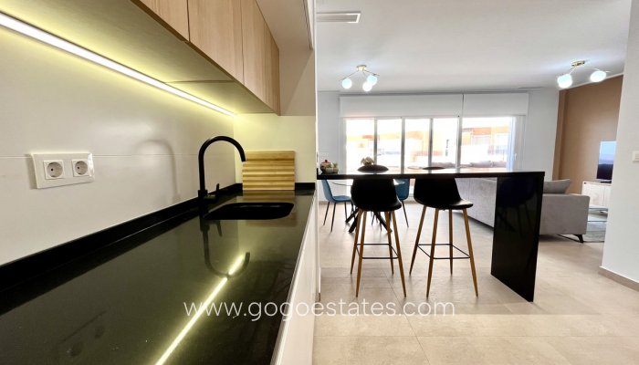 Revente - Appartement - Appartement au rez-de-chaussée - Urbanización El Raso