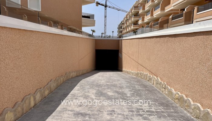 Revente - Appartement - Appartement au rez-de-chaussée - Urbanización El Raso