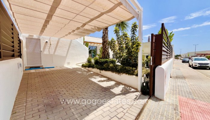 Te koop - Huis - Vrijstaande Villa - Torrevieja - Torrevieja Centro