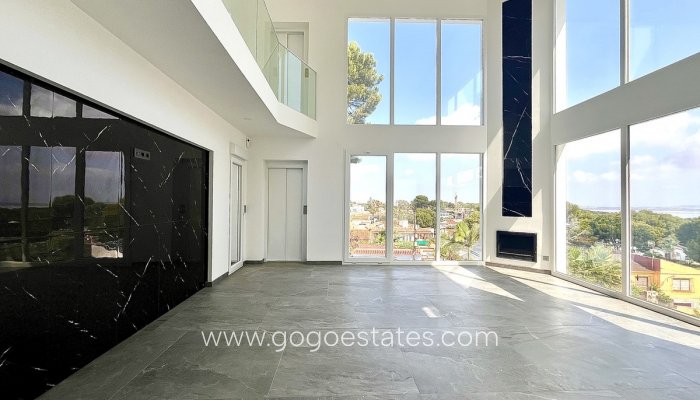 Te koop - Huis - Vrijstaande Villa - Orihuela - Los Balcones