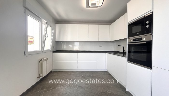 Te koop - Huis - Vrijstaande Villa - Orihuela - Los Balcones