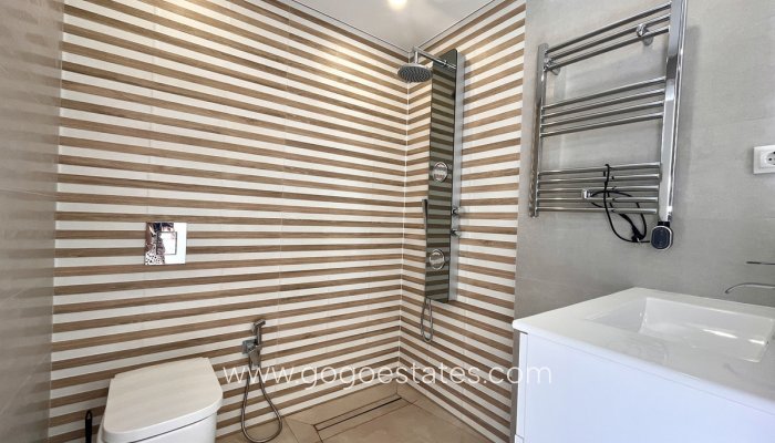 Te koop - Huis - Vrijstaande Villa - Orihuela - Los Balcones