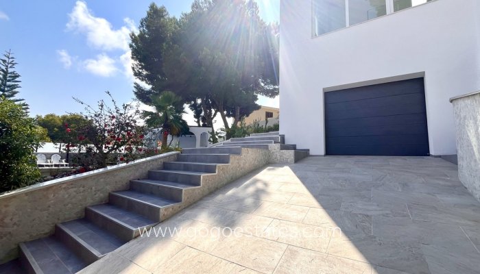 Te koop - Huis - Vrijstaande Villa - Orihuela - Los Balcones