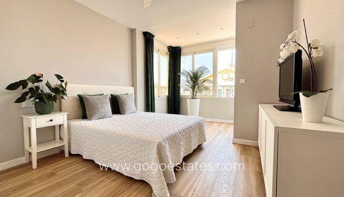 Te koop - Huis - Stadswoning - Orihuela - Playa Flamenca