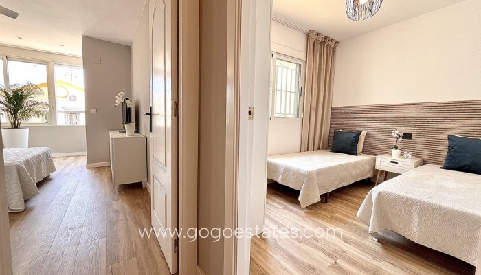 Te koop - Huis - Stadswoning - Orihuela - Playa Flamenca