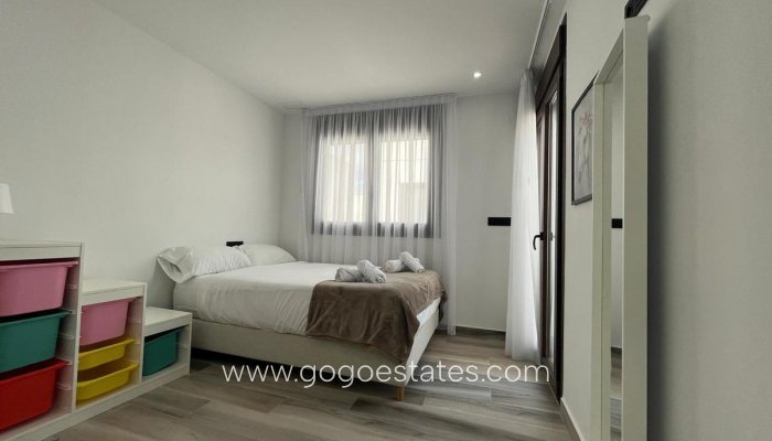 Te koop - Huis - Vrijstaande Villa - Orihuela - Los Balcones