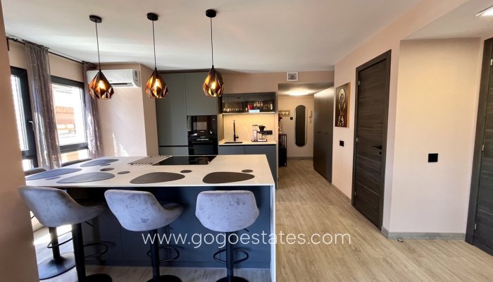 Revente - Appartement - Appartement au rez-de-chaussée - Almoradi - Almoradi Centro