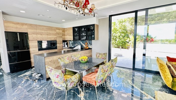 Te koop - Huis - Vrijstaande Villa - Orihuela - Las Colinas Golf