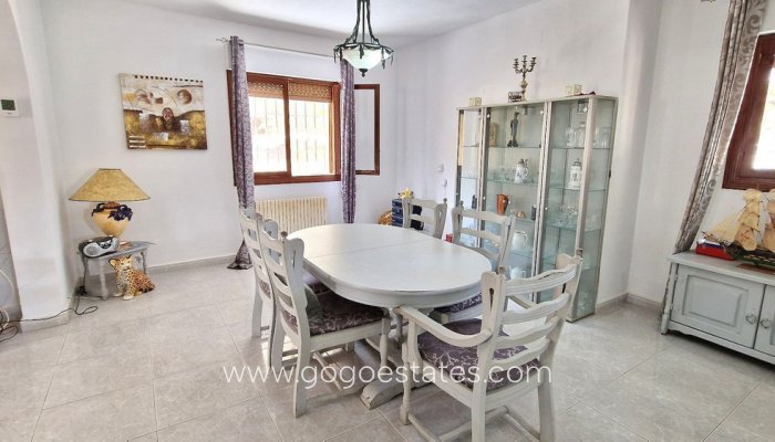 Te koop - Huis - Vrijstaande Villa - Orihuela - Orihuela Centro