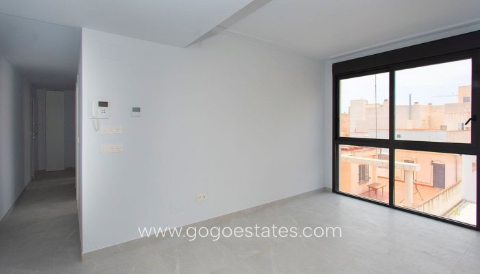 Resale - Apartment - Middle Floor Apartment - Torrevieja - Torrevieja Centro