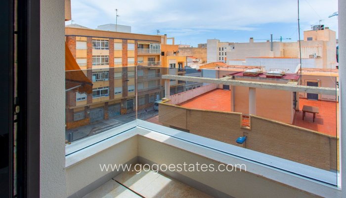 Resale - Apartment - Middle Floor Apartment - Torrevieja - Torrevieja Centro