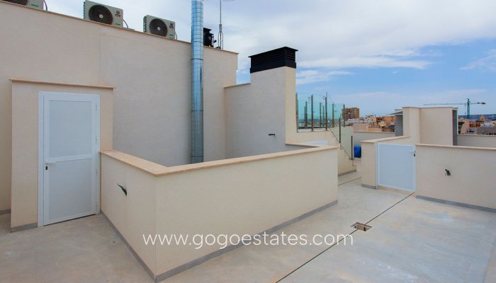 Resale - Apartment - Middle Floor Apartment - Torrevieja - Torrevieja Centro