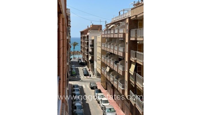 Resale - Apartment - Middle Floor Apartment - Torrevieja - Torrevieja Centro