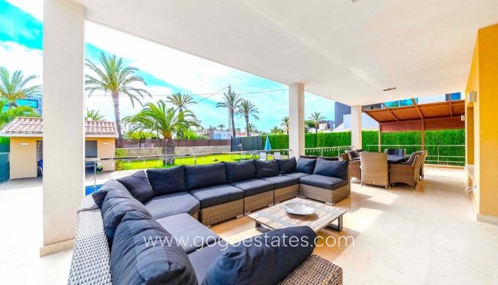 Te koop - Huis - Vrijstaande Villa - Orihuela - Cabo Roig