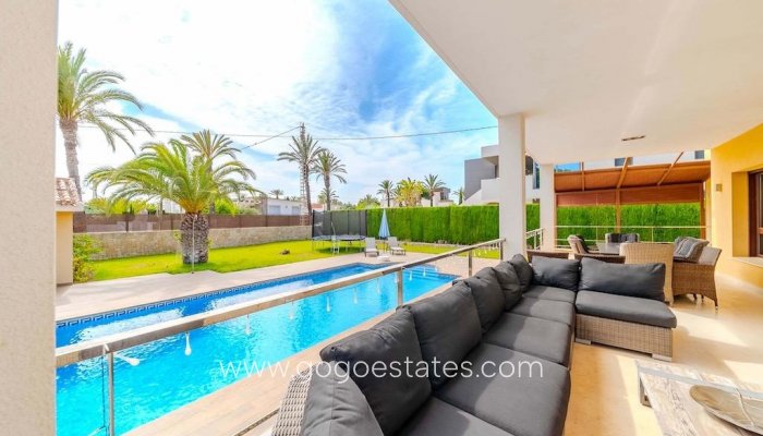 Te koop - Huis - Vrijstaande Villa - Orihuela - Cabo Roig