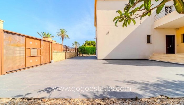 Te koop - Huis - Vrijstaande Villa - Orihuela - Cabo Roig