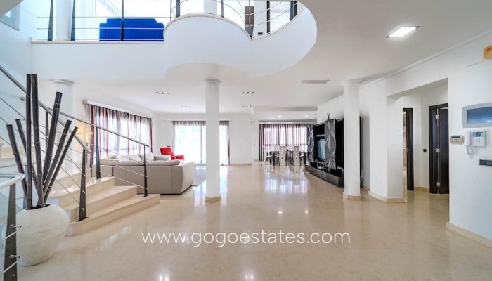 Te koop - Huis - Vrijstaande Villa - Orihuela - Cabo Roig