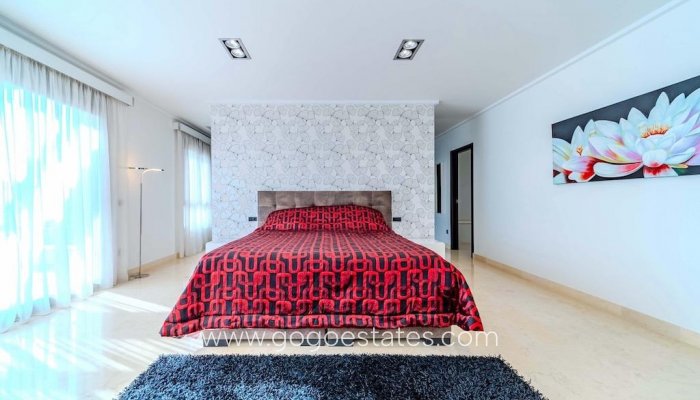 Te koop - Huis - Vrijstaande Villa - Orihuela - Cabo Roig