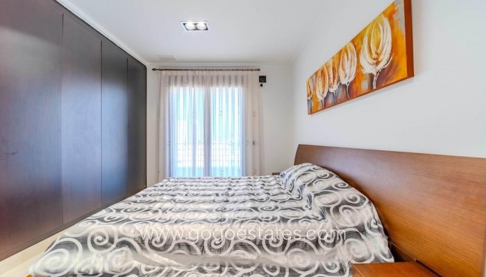 Te koop - Huis - Vrijstaande Villa - Orihuela - Cabo Roig