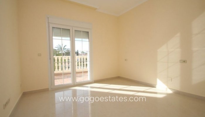 Te koop - Huis - Vrijstaande Villa - Orihuela - Cabo Roig