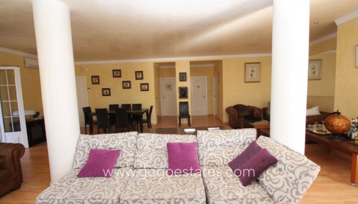 Te koop - Huis - Vrijstaande Villa - Orihuela - Cabo Roig