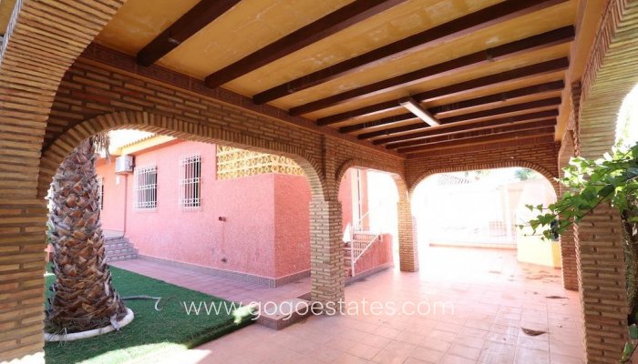 Te koop - Huis - Vrijstaande Villa - Orihuela - Cabo Roig