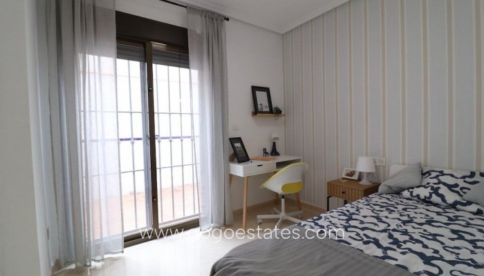 Te koop - Huis - Stadswoning - San Miguel De Salinas - San Miguel de Salinas Centro