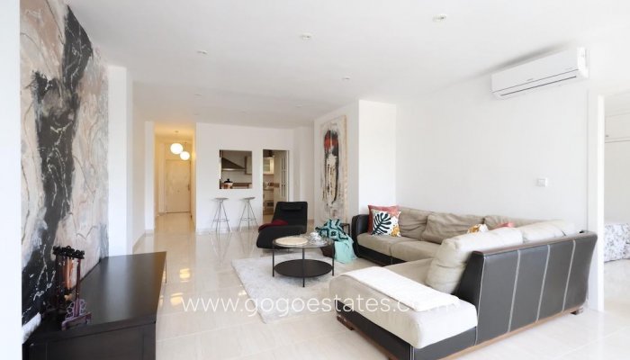 Resale - Apartment - Middle Floor Apartment - Torrevieja - Torrevieja Centro