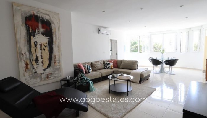 Resale - Apartment - Middle Floor Apartment - Torrevieja - Torrevieja Centro