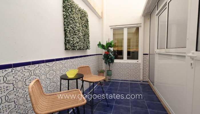 Resale - Apartment - Middle Floor Apartment - Torrevieja - Torrevieja Centro