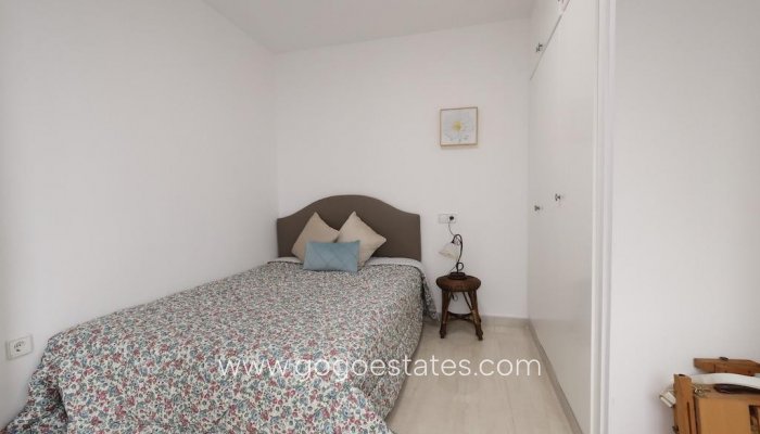 Resale - Apartment - Middle Floor Apartment - Torrevieja - Torrevieja Centro