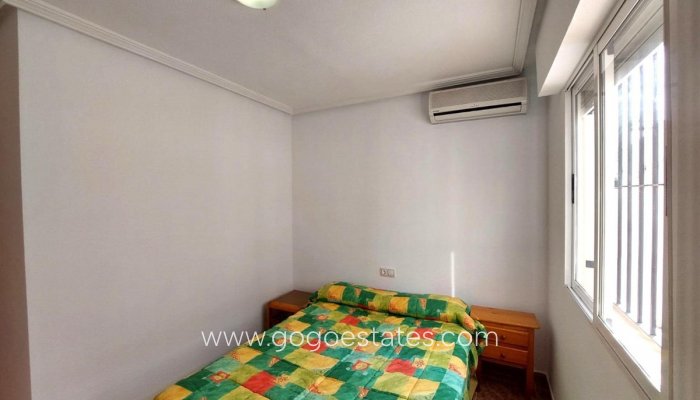 Te koop - Huis - Stadswoning - Orihuela - Los Altos